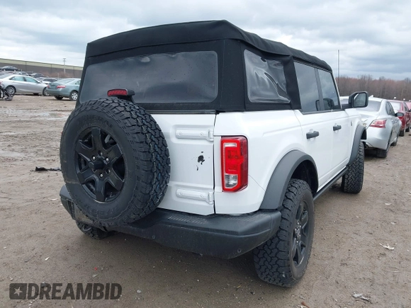 2022 Ford Bronco with VIN 1FMDE5BH2NLB90209, listed as a IAAI auction lot 41847294 with 17,721 mi miles and . Bid and sale history available at DreamBid. Image 4.