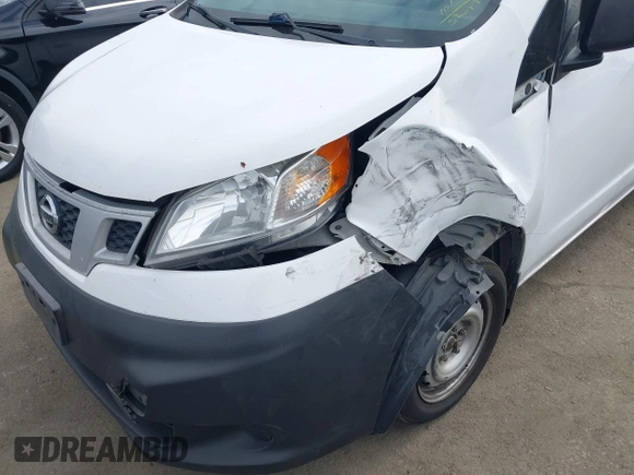 2016 Nissan NV200 S with VIN 3N6CM0KN3GK701545, listed as a IAAI auction lot 40633003 with 153,181 mi miles and . Bid and sale history available at DreamBid. Image 6.