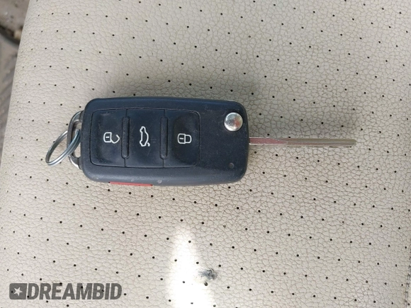 2011 Volkswagen Jetta SEL с VIN 3VWLZ7AJ7BM112147, выставлен на аукционе IAAI как лот 41967599 с пробегом 196 665 миль миль и . История ставок и продаж доступна на DreamBid. Изображение 11.
