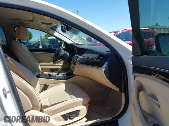 2013 BMW 5 Series 528i xDrive with VIN WBAXH5C5XDDW16893, listed as a IAAI auction lot 42316961 with 173,300 mi miles and . Bid and sale history available at DreamBid. Image 5.