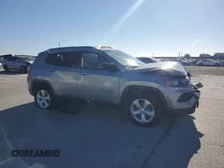 2022 Jeep Compass Latitude with VIN 3C4NJDBB7NT141571, listed as a Copart auction lot 45986455 with Not Provided miles and Salvage Title. Bid and sale history available at DreamBid. Image 4.