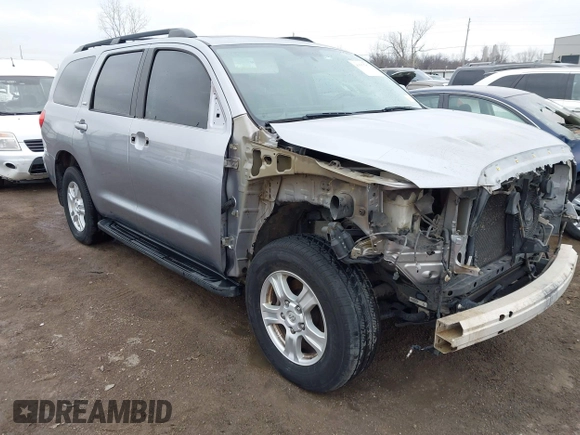 2013 Toyota Sequoia SR5 with VIN 5TDBW5G1XDS078226, listed as a IAAI auction lot 41553787 with 190,632 mi miles. Bid and sale history available at carsss.com. Image 1.
