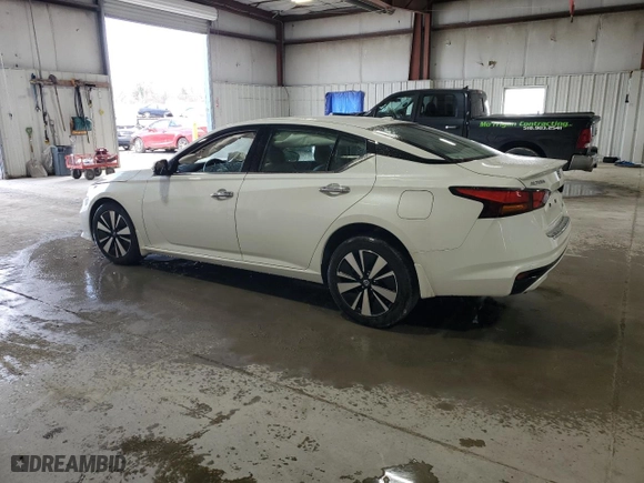2022 Nissan Altima 2.5 SL with VIN 1N4BL4EW2NN413137, listed as a Copart auction lot 52367365 with 11,992 mi miles and Salvage Title. Bid and sale history available at carsss.com. Image 2.