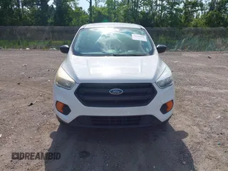2017 Ford Escape S z VIN 1FMCU0F77HUE98557, wystawiony jako IAAI lot #42268282 z przebiegiem 132 481 mil mil oraz . Historia ofert i sprzedaży dostępna na DreamBid. Obrazek 12.