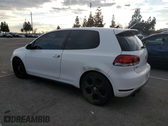 2013 Volkswagen GTI с VIN WVWED7AJ7DW106930, выставлен на аукционе Copart как лот 42112145 с пробегом 152 196 миль миль и Списание • Salvage title. История ставок и продаж доступна на DreamBid. Изображение 2.