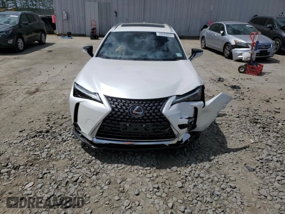 2024 Lexus UX 250h Premium z VIN JTHP9JBH4R2071151, wystawiony jako Copart lot #59289934 z przebiegiem 3 861 mil mil oraz Szkoda całkowita • Salvage title. Historia ofert i sprzedaży dostępna na DreamBid. Obrazek 5.