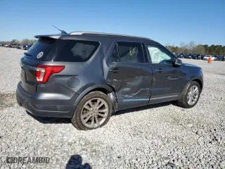 2019 Ford Explorer XLT with VIN 1FM5K7D82KGA57850, listed as a Copart auction lot 49382905 with 81,754 mi miles and Salvage Title. Bid and sale history available at carsss.com. Image 3.