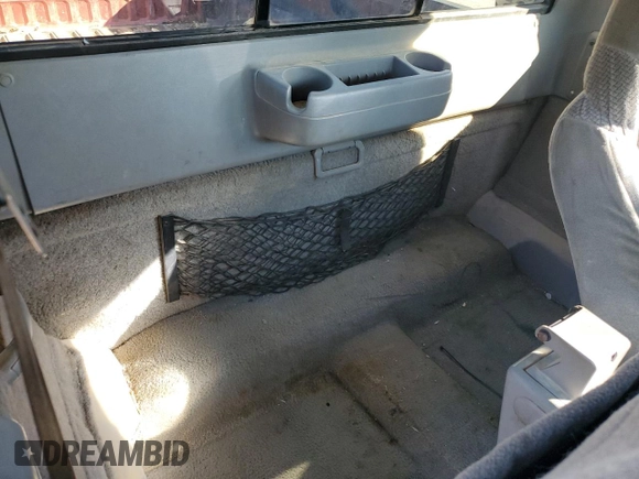 1998 Ford Ranger XL with VIN 1FTYR14X2WPA70377, listed as a Copart auction lot 82081574 with 311,767 mi miles and Salvage title. Bid and sale history available at DreamBid. Image 10.