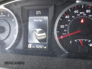 2017 Toyota Camry XLE z VIN 4T1BF1FK2HU396003, wystawiony jako IAAI lot #41792825 z przebiegiem 102 921 mil mil oraz . Historia ofert i sprzedaży dostępna na DreamBid. Obrazek 15.