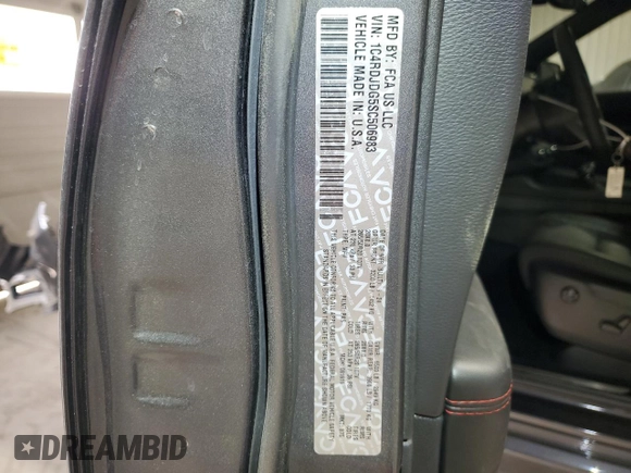 2025 Dodge Durango GT Plus with VIN 1C4RDJDG5SC506983, listed as a Copart auction lot 82427384 with 1,404 mi miles and Salvage title. Bid and sale history available at DreamBid. Image 13.