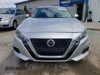 2019 Nissan Altima S with VIN 1N4BL4BV8KC137629, listed as a Copart auction lot 52971625 with 116,459 mi miles and Salvage Title. Bid and sale history available at DreamBid. Image 5.
