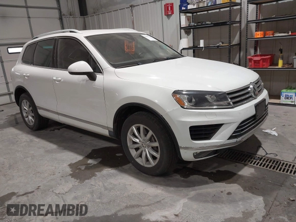 2016 Volkswagen Touareg Sport с VIN WVGEF9BP2GD010630, выставлен на аукционе IAAI как лот 41837326 с пробегом 178 640 миль миль и . История ставок и продаж доступна на DreamBid. Изображение 1.