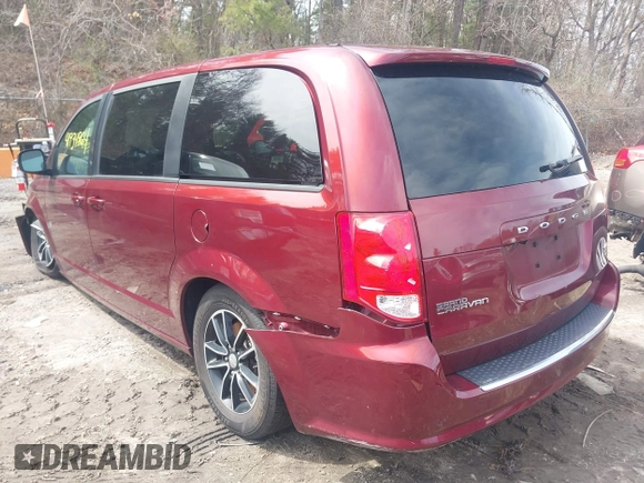 2019 Dodge Grand Caravan GT with VIN 2C4RDGEG3KR579133, listed as a IAAI auction lot 41934964 with 82,667 mi miles and . Bid and sale history available at DreamBid. Image 3.