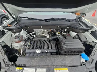 2023 Volkswagen Atlas SE с VIN 1V2HR2CA7PC526707, выставлен на аукционе IAAI как лот 42854241 с пробегом 28 220 миль миль и . История ставок и продаж доступна на DreamBid. Изображение 18.