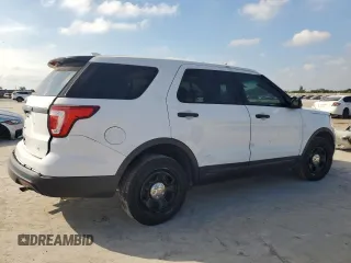 2016 Ford Utility Police Interceptor with VIN 1FM5K8AR4GGD30586, listed as a Copart auction lot 42431905 with 97,885 mi miles and Salvage Title. Bid and sale history available at carsss.com. Image 3.