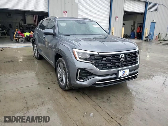 2024 Volkswagen Atlas SEL R-Line with VIN 1V2AE2CA0RC201364, listed as a Copart auction lot 59367255 with 13,638 mi miles and Salvage title. Bid and sale history available at DreamBid. Image 14.