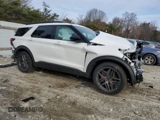 2025 Ford Explorer ST with VIN 1FMWK8GC9SGA25858, listed as a Copart auction lot 86592124 with 6,735 mi miles and Salvage Title. Bid and sale history available at carsss.com. Image 4.