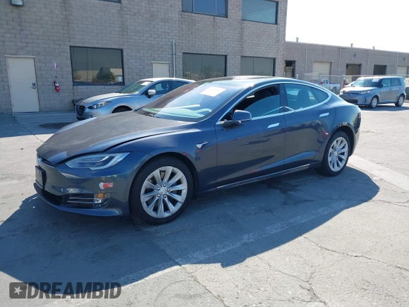 2018 Tesla Model S 75D with VIN 5YJSA1E26JF249573, listed as a IAAI auction lot 42748801 with 88,467 mi miles and . Bid and sale history available at DreamBid. Image 20.