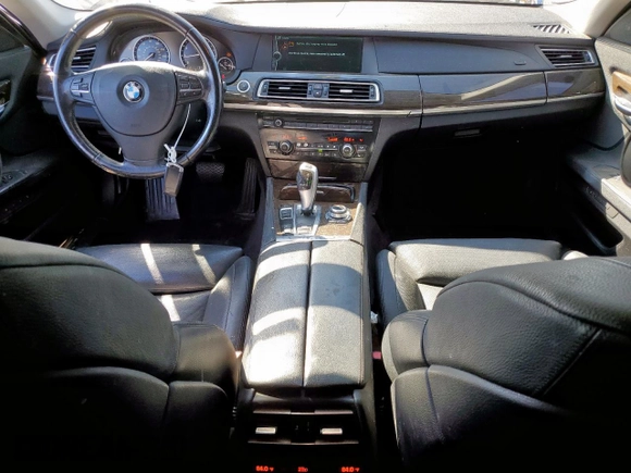 2011 BMW 7 Series 740Li с VIN WBAKB4C53BC574818, выставлен на аукционе Copart как лот 46913705 с пробегом 105 665 миль миль и Чистый • Clean title. История ставок и продаж доступна на DreamBid. Изображение 8.