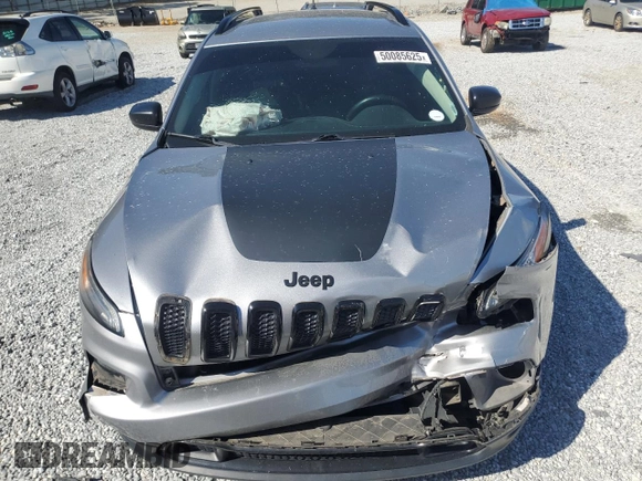 2016 Jeep Cherokee Altitude with VIN 1C4PJLAB8GW324673, listed as a Copart auction lot 50085625 with 117,588 mi miles and Salvage title. Bid and sale history available at DreamBid. Image 5.