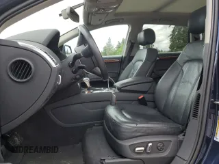 2014 Audi Q7 Premium Plus z VIN WA1LGAFE0ED019899, wystawiony jako Copart lot #57978815 z przebiegiem 153 435 mil mil oraz Czysty tytuł • Clean title. Historia ofert i sprzedaży dostępna na DreamBid. Obrazek 7.