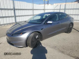 2025 Tesla Model 3 Long Range z VIN 5YJ3E1EA8SF927015, wystawiony jako Copart lot #89373905 z przebiegiem 91 mil mil oraz Szkoda całkowita • Salvage title. Historia ofert i sprzedaży dostępna na DreamBid. Obrazek 1.