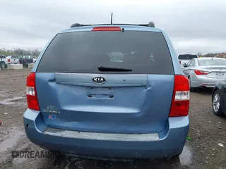 2007 Kia Sedona with VIN KNDMB133076135896, listed as a IAAI auction lot 41913992 with 225,817 mi miles and . Bid and sale history available at carsss.com. Image 17.