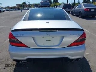 2009 Mercedes-Benz SL 55/63 AMG with VIN WDBSK70F69F148436, listed as a IAAI auction lot 42770233 with 120,523 mi miles and . Bid and sale history available at DreamBid. Image 16.