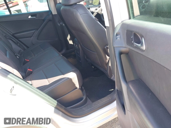 2011 Volkswagen Tiguan SE with VIN WVGBV7AX7BW529097, listed as a IAAI auction lot 42182690 with 139,878 mi miles and . Bid and sale history available at DreamBid. Image 8.