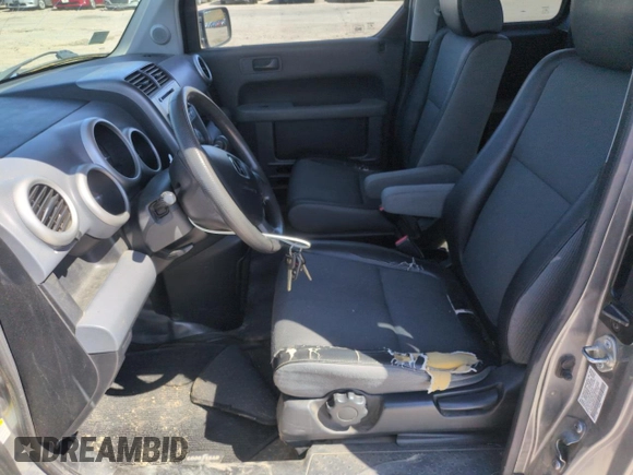 2005 Honda Element EX with VIN 5J6YH286X5L027352, listed as a Copart auction lot 55294455 with 273,229 mi miles and Clean Title. Bid and sale history available at DreamBid. Image 7.
