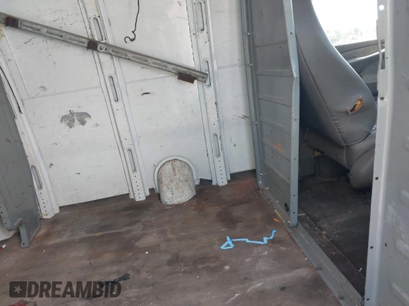 2013 Chevrolet Express Cargo с VIN 1GCSGAFX9D1101116, выставлен на аукционе IAAI как лот 42351221 с пробегом 220 008 миль миль и . История ставок и продаж доступна на DreamBid. Изображение 8.