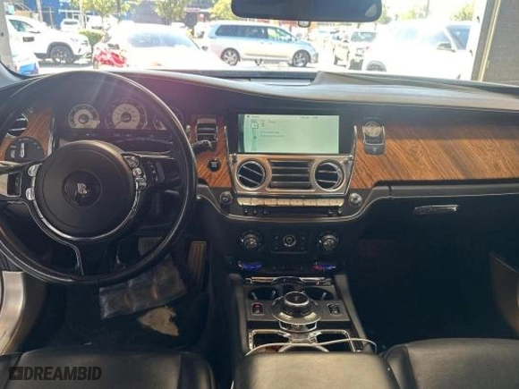2015 Rolls-Royce Wraith with VIN SCA665C52FUX85482, listed as a Copart auction lot 77887554 with 99,781 mi miles and Salvage Title. Bid and sale history available at carsss.com. Image 9.