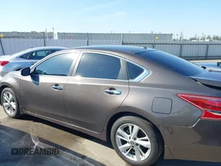 2013 Nissan Altima SV with VIN 1N4AL3APXDN509505, listed as a IAAI auction lot 41967363 with 133,122 mi miles and . Bid and sale history available at carsss.com. Image 14.