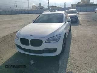 2014 BMW 7 Series 750i с VIN WBAYA8C53ED499850, выставлен на аукционе Copart как лот 43049625 с пробегом 85 780 миль миль и Списание • Salvage title. История ставок и продаж доступна на DreamBid. Изображение 10.