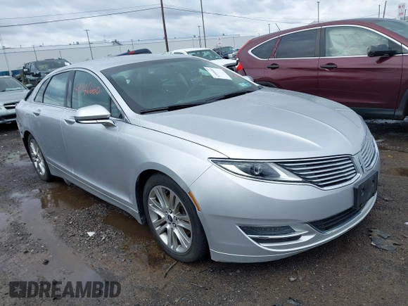 2014 Lincoln MKZ with VIN 3LN6L2G99ER824115, listed as a IAAI auction lot 41946660 with 134,323 mi miles. Bid and sale history available at carsss.com. Image 1.