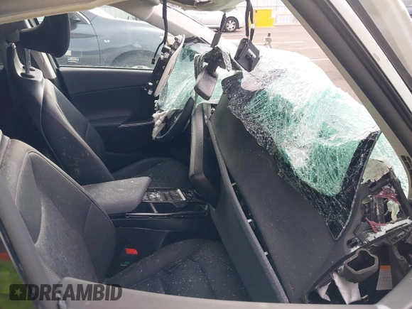 2022 Kia EV6 Wind with VIN KNDC3DLC1N5053043, listed as a IAAI auction lot 41861450 with Not Provided miles and . Bid and sale history available at DreamBid. Image 5.