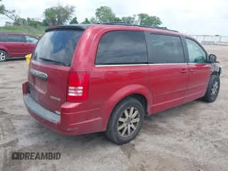 2008 Chrysler Town & Country Touring with VIN 2A8HR54P58R662471, listed as a IAAI auction lot 42457519 with 194,331 mi miles and . Bid and sale history available at DreamBid. Image 4.