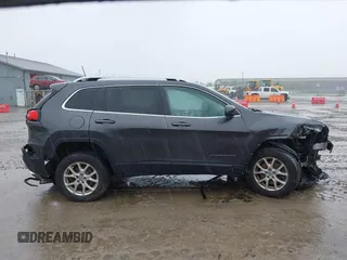2016 Jeep Cherokee Latitude z VIN 1C4PJMCS3GW242644, wystawiony jako IAAI lot #42491524 z przebiegiem 77 784 mil mil oraz . Historia ofert i sprzedaży dostępna na DreamBid. Obrazek 12.
