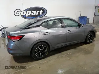 2024 Nissan Sentra SV z VIN 3N1AB8CVXRY233782, wystawiony jako Copart lot #60501435 z przebiegiem 28 629 mil mil oraz Czysty tytuł • Clean title. Historia ofert i sprzedaży dostępna na DreamBid. Obrazek 3.