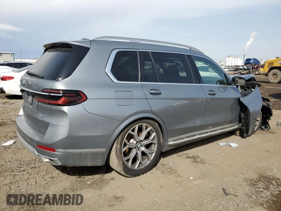 2024 BMW X7 xDrive40i z VIN 5UX23EM0XR9S60730, wystawiony jako Copart lot #49636395 z przebiegiem Nie podano mil oraz Szkoda całkowita • Salvage title. Historia ofert i sprzedaży dostępna na DreamBid. Obrazek 3.