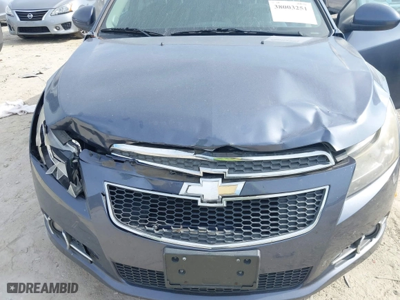 2014 Chevrolet Cruze 1LT with VIN 1G1PC5SB3E7203425, listed as a IAAI auction lot 38003251 with 167,575 mi miles. Bid and sale history available at carsss.com. Image 6.
