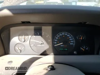 2002 Jeep Grand Cherokee Laredo with VIN 1J4GX48S52C265385, listed as a Copart auction lot 88823385 with 225,106 mi miles and Clean title. Bid and sale history available at DreamBid. Image 9.