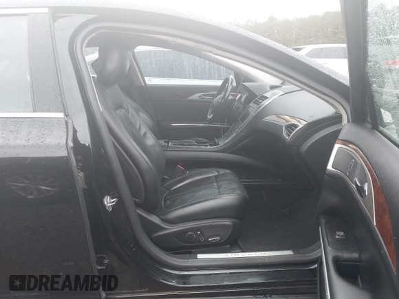 2016 Lincoln MKZ with VIN 3LN6L2G92GR606438, listed as a IAAI auction lot 41971225 with 173,566 mi miles. Bid and sale history available at carsss.com. Image 5.