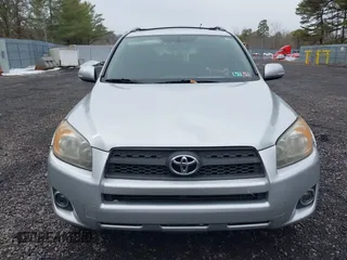2011 Toyota RAV4 Sport with VIN JTMRF4DV6B5043105, listed as a IAAI auction lot 41546015 with 157,760 mi miles. Bid and sale history available at carsss.com. Image 12.