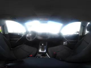 2017 Volkswagen Tiguan S z VIN WVGAV7AX3HK043141, wystawiony jako IAAI lot #42259813 z przebiegiem 63 151 mil mil oraz . Historia ofert i sprzedaży dostępna na DreamBid. Obrazek 19.