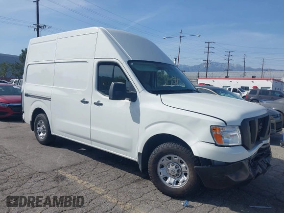 2020 Nissan NV Cargo SV z VIN 1N6BF0LY3LN811787, wystawiony jako IAAI lot #41826864 z przebiegiem 66 237 mil mil oraz . Historia ofert i sprzedaży dostępna na DreamBid. Obrazek 1.