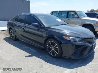 2018 Toyota Camry LE with VIN JTNB11HK6J3017589, listed as a IAAI auction lot 42053748 with 188,262 mi miles. Bid and sale history available at carsss.com. Image 1.
