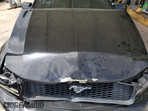 2005 Ford Mustang Deluxe с VIN 1ZVFT84N555231554, выставлен на аукционе Copart как лот 51562685 с пробегом 178 731 миль миль и Списание • Salvage title. История ставок и продаж доступна на DreamBid. Изображение 11.