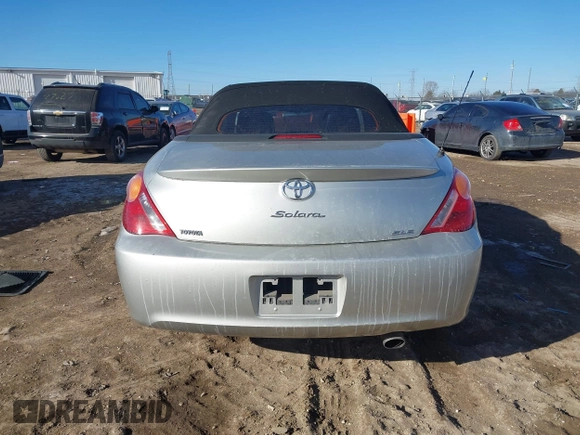 2006 Toyota Solara SE z VIN 4T1FA38P76U086799, wystawiony jako IAAI lot #41337669 z przebiegiem 147 176 mil mil oraz . Historia ofert i sprzedaży dostępna na DreamBid. Obrazek 16.