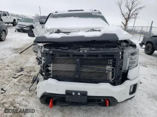 2021 GMC Sierra 2500HD AT4 with VIN 1GT49PEY4MF112141, listed as a Copart auction lot 88981925 with 95,803 mi miles and Salvage Title. Bid and sale history available at carsss.com. Image 5.
